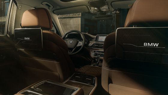 BMW 7 Series Sedan 2019 Interior 007