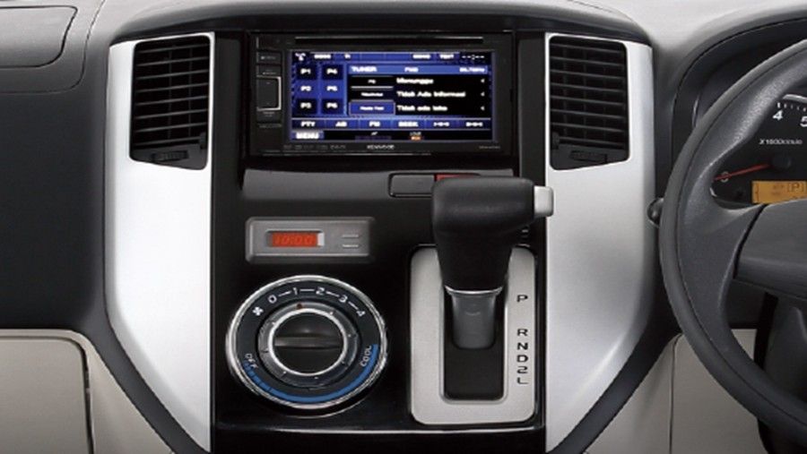 Daihatsu Luxio 2019 Interior 003