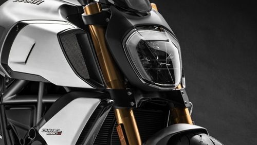 2021 Ducati Diavel Carbon Eksterior 005