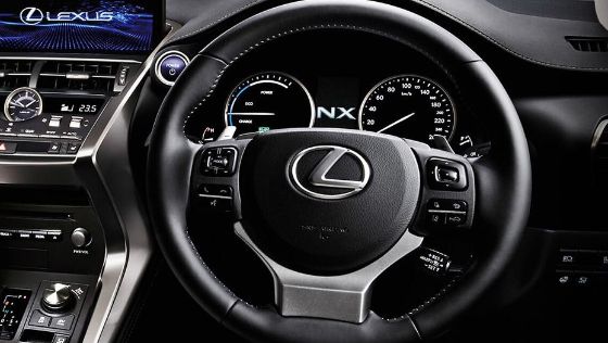 Lexus NX 2019 Interior 002