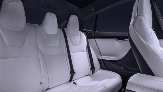 Tesla Model S 2019 Interior 008