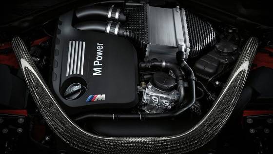 BMW M4 Coupe 2019 Interior 012