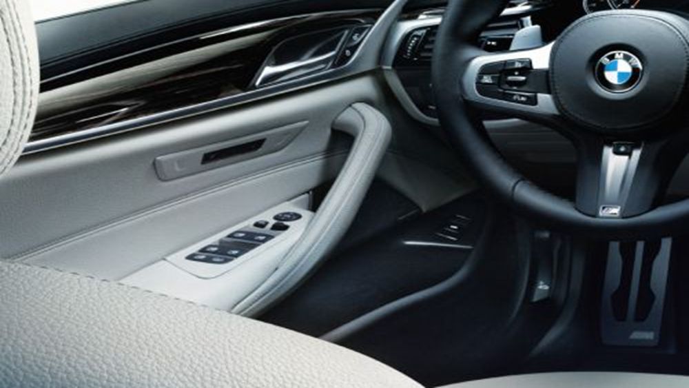 BMW 5 Series Sedan 2019 Interior 003