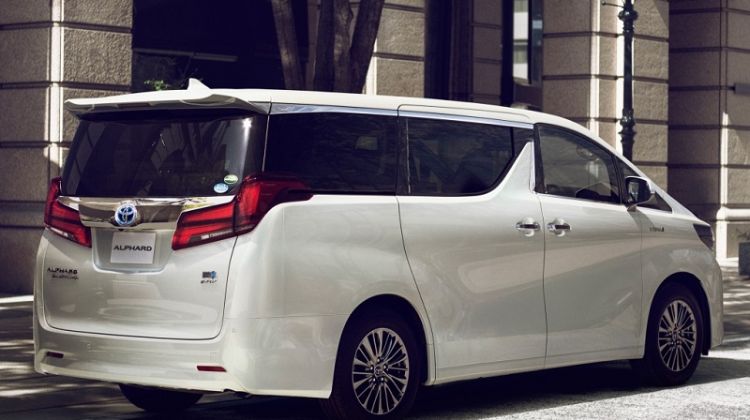 Review Toyota Alphard 2020: Kemewahan Berbagai Sisi