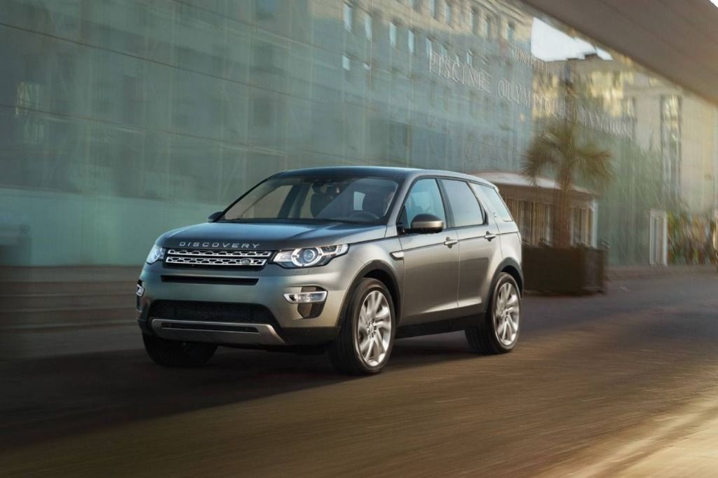Land Rover Discovery Sport 2019 Eksterior 001