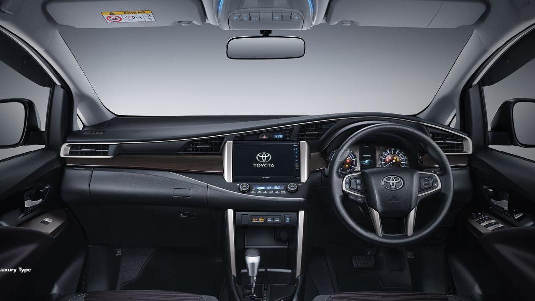 2020 Toyota Kijang Innova 2.0 V Luxury A/T Interior 001