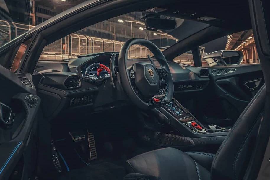Lamborghini Huracan 2019 Interior 001