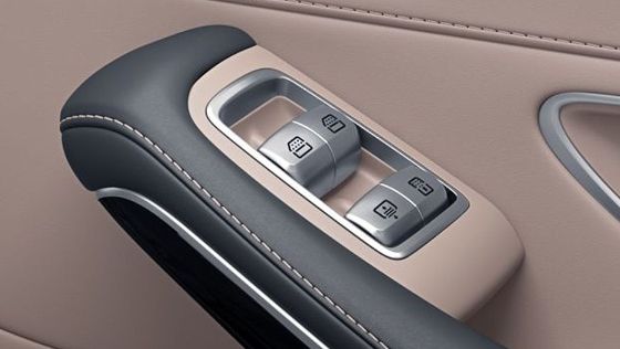 Mercedes-Benz S-Class 2019 Interior 007