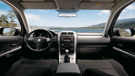 Suzuki XL7 2019 Interior 001