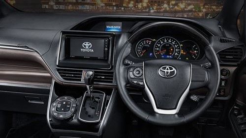 Toyota Voxy 2019 Interior 002