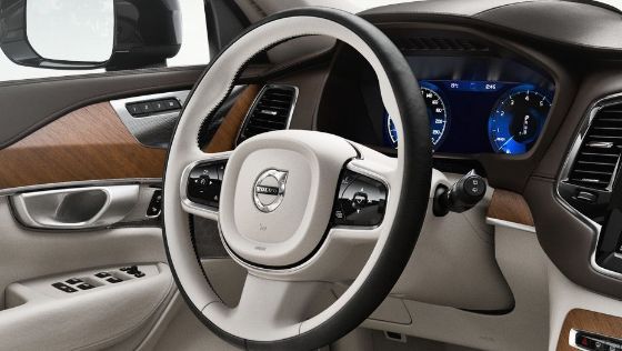 Volvo XC90 2019 Interior 002