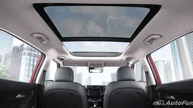 Toyota Kijang Innova Zenix 2023 Pakai Panoramic Roof, Begini Cara Merawatnya Biar Atap Gak Bocor