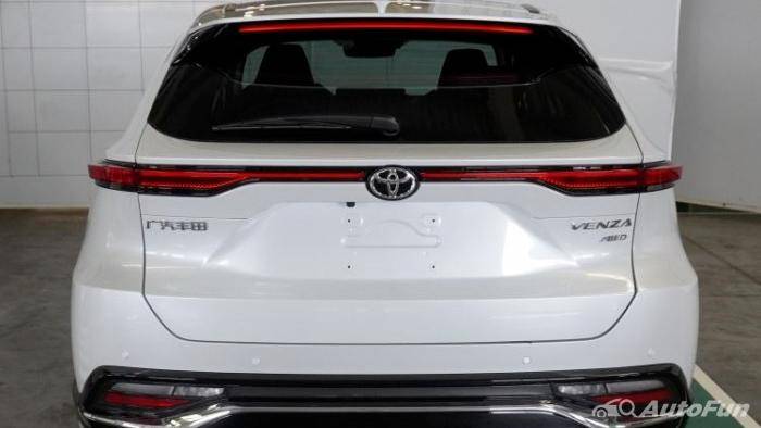 Toyota harrier 2022