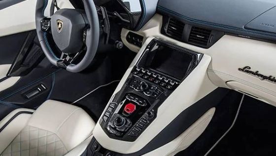Lamborghini Aventador 2019 Interior 009