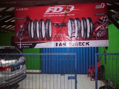 BanRobeck Tyre Shop Specialist-01