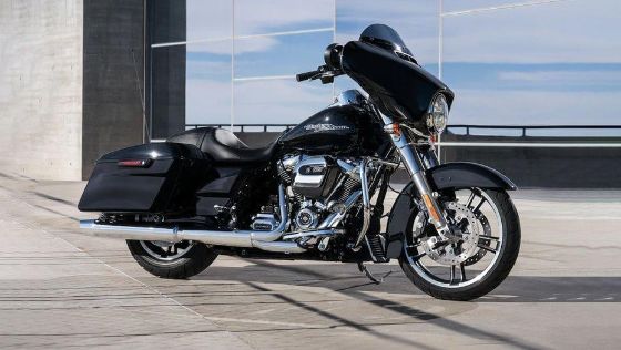2021 Harley Davidson Street Glide Standard Eksterior 002