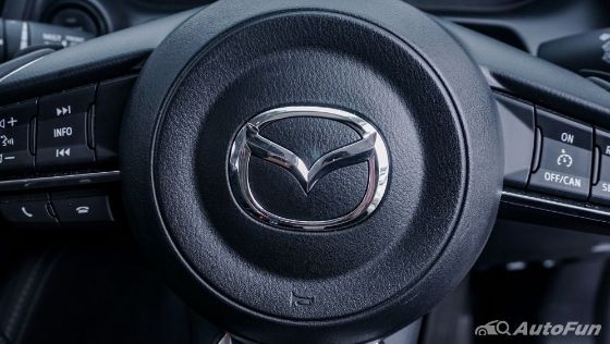 Mazda 2 GT AT 2022 Interior 009