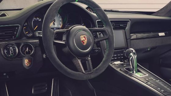 Porsche 911 2019 Interior 008