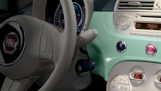 Fiat 500c 2019 Interior 007