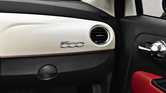Fiat 500 2019 Interior 009