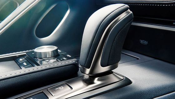 Lexus LC 2019 Interior 006