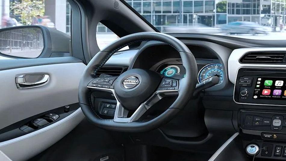 Nissan Leaf 2019 Interior 002