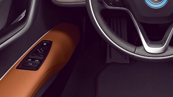 BMW I8 Coupe 2019 Interior 003