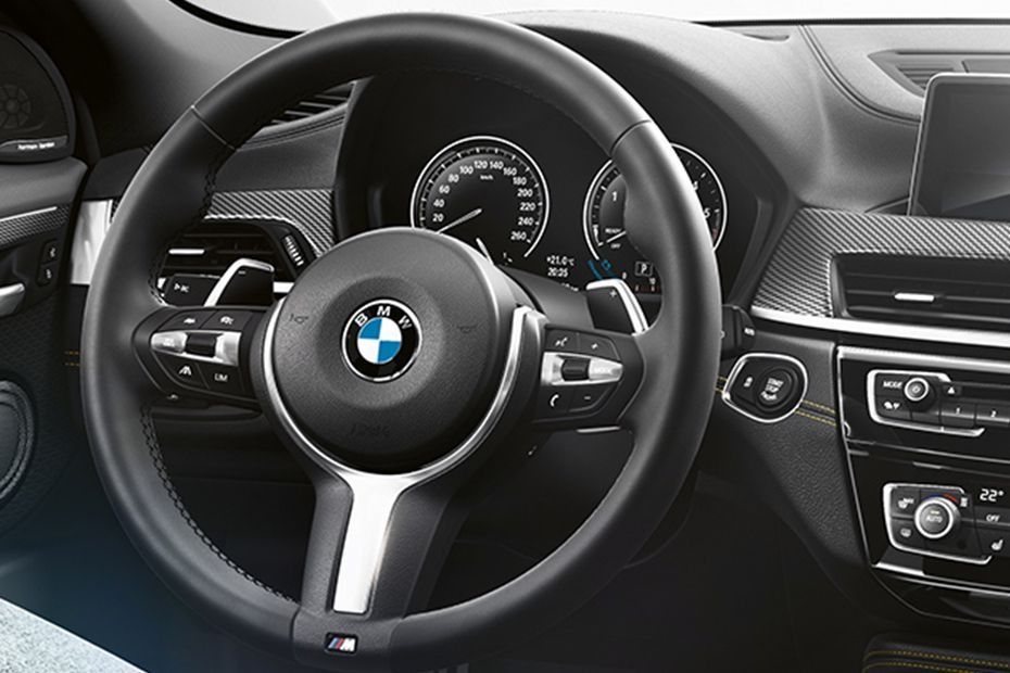BMW X2 2019 Interior 002
