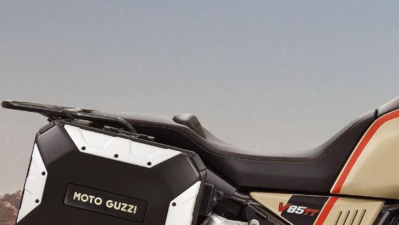 Moto Guzzi V85 TT Travel Public Eksterior 008