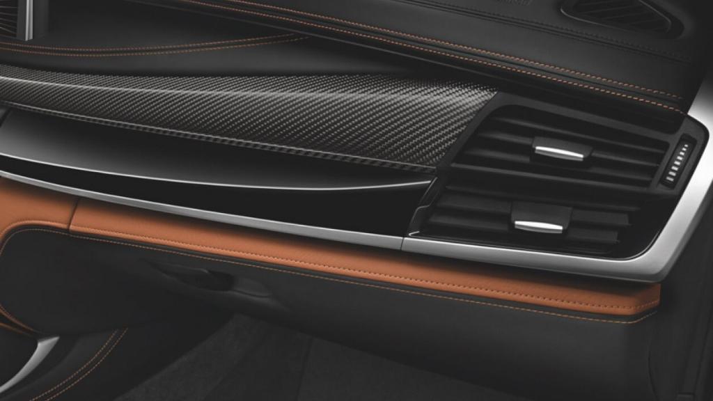BMW X6 M 2019 Interior 004