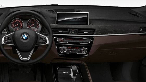 BMW X1 2019 Interior 001