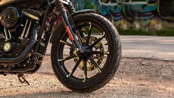 Harley Davidson Iron 883 2021 Eksterior 026