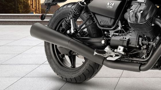 Moto Guzzi V7 III 2021 Eksterior 029