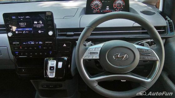 2021 Hyundai Staria Signature 7 Interior 002