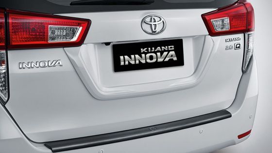 2020 Toyota Kijang Innova 2.0 V A/T Eksterior 002