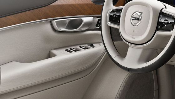 Volvo XC90 2019 Interior 005