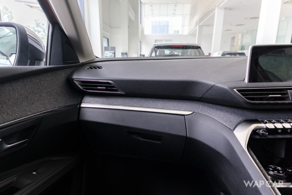 Peugeot 3008 2019 Interior 004