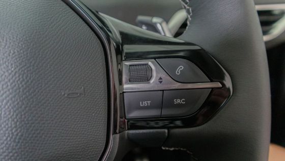 Peugeot 5008 2019 Interior 009