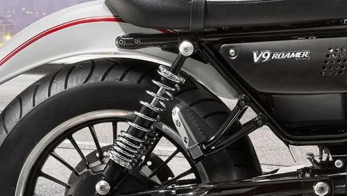 Moto Guzzi V9 Roamer Standard Eksterior 012