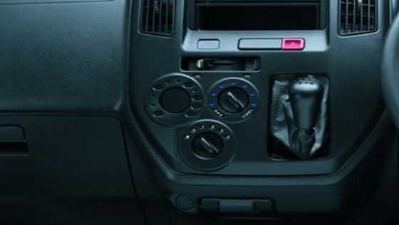 Daihatsu Gran Max MB 2019 Interior 006
