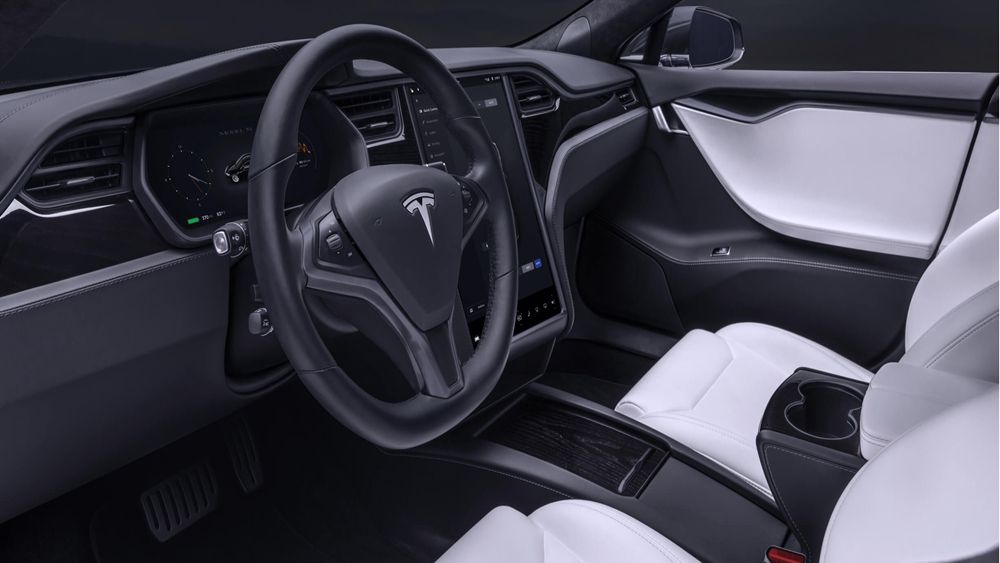 Tesla Model S 2019 Interior 003