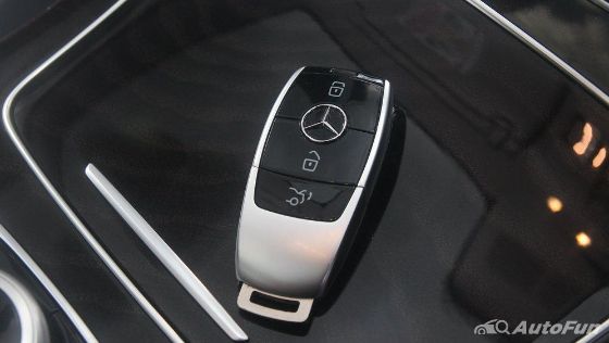 Mercedes-Benz E-Class 2019 Lainnya 009
