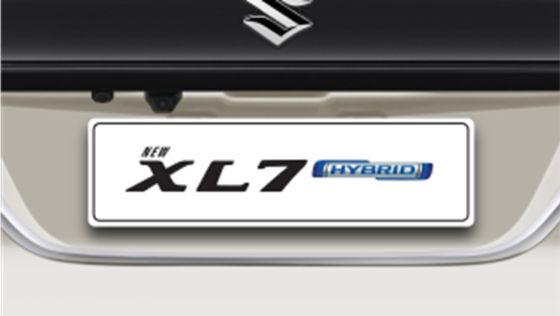 Suzuki XL7 Hybrid Public 2023 Eksterior 005