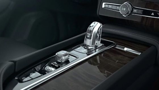 Volvo XC90 2019 Interior 008