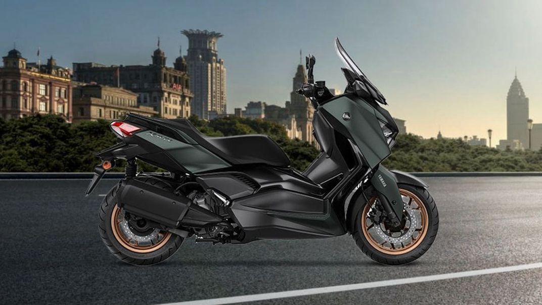 Yamaha Xmax Connected 2023 Eksterior 002