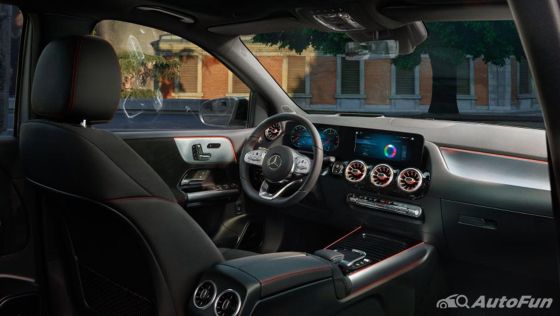 Mercedes-Benz B-Class 2019 Interior 003