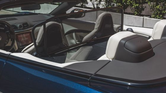 Maserati Grancabrio 2019 Interior 009
