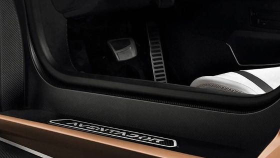 Lamborghini Aventador 2019 Interior 002