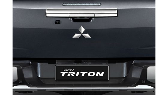 Mitsubishi Triton Exceed MT Double Cab 4WD Eksterior 008