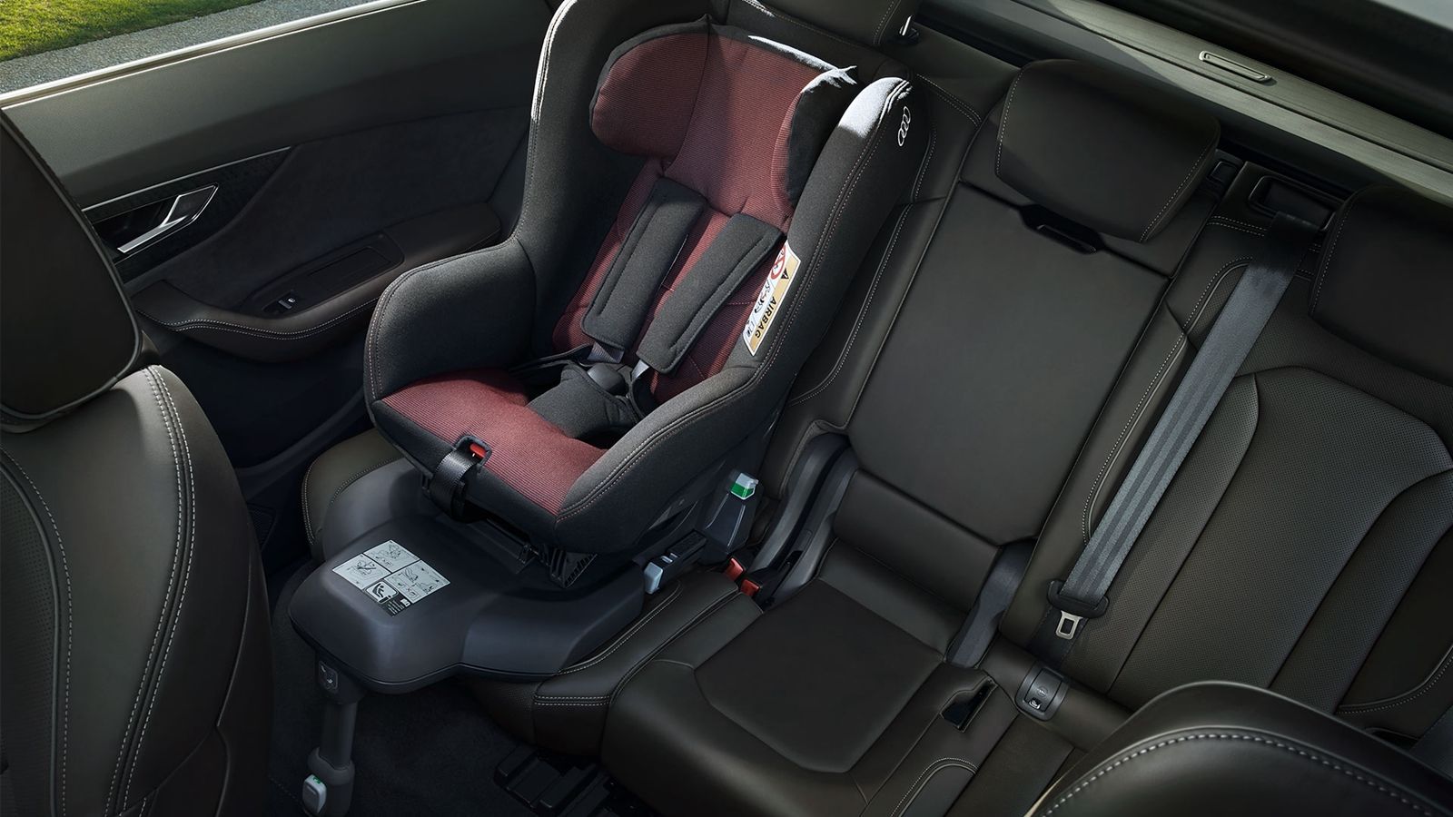 Audi Q8 2019 Interior 005